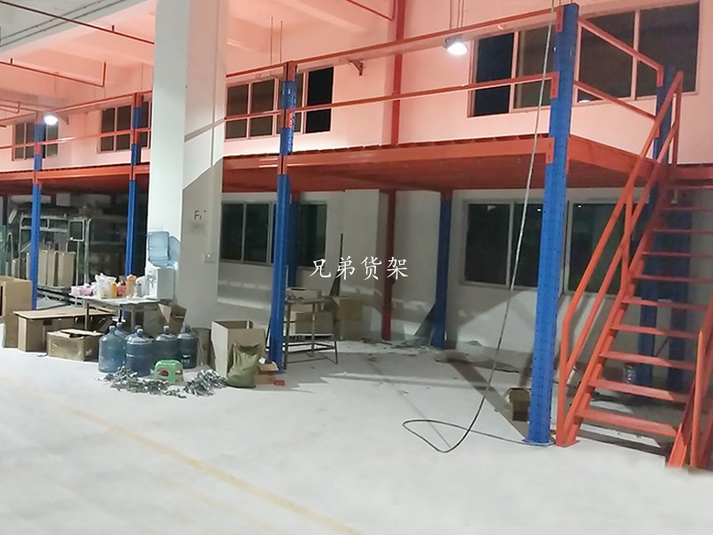 汽車倉(cāng)庫貨架